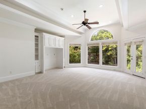 39 W Bracebridge Circle, The Woodlands TX 77382