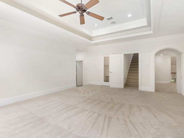 39 W Bracebridge Circle, The Woodlands TX 77382
