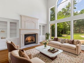 39 W Bracebridge Circle, The Woodlands TX 77382