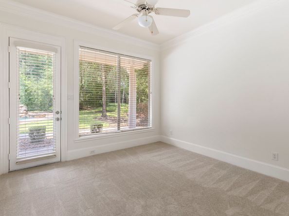 39 W Bracebridge Circle, The Woodlands TX 77382