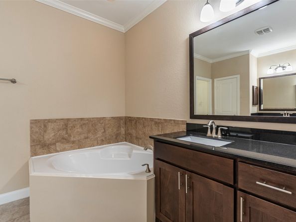 417 Marina View Drive, Webster TX 77598