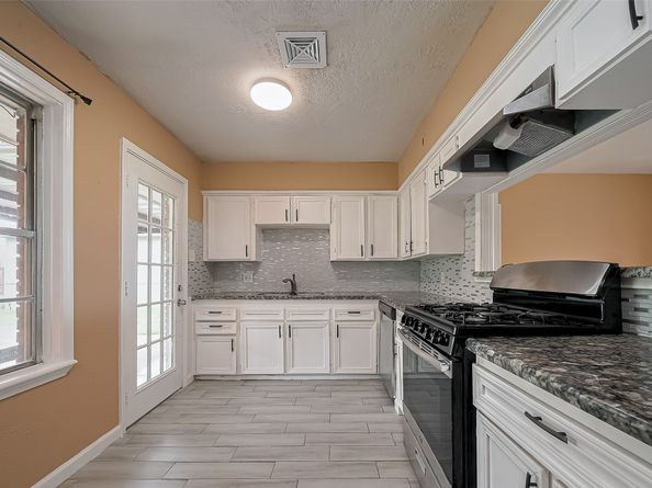 626 Shawnee Street, Houston TX 77034
