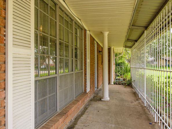 8727 Hinman Street, Houston TX 77061