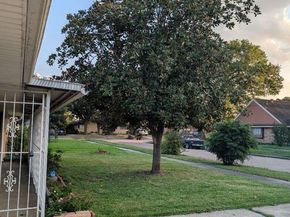 8727 Hinman Street, Houston TX 77061