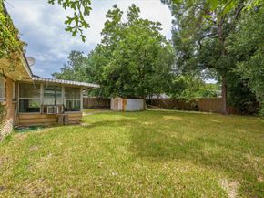 8727 Hinman Street, Houston TX 77061