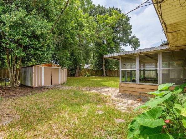 8727 Hinman Street, Houston TX 77061