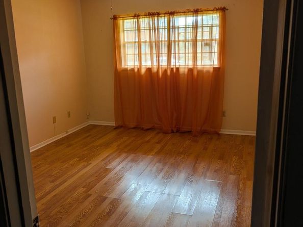 8727 Hinman Street, Houston TX 77061