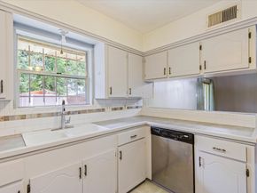 8727 Hinman Street, Houston TX 77061