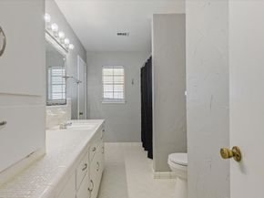 8727 Hinman Street, Houston TX 77061