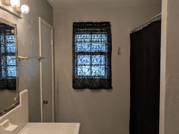 8727 Hinman Street, Houston TX 77061