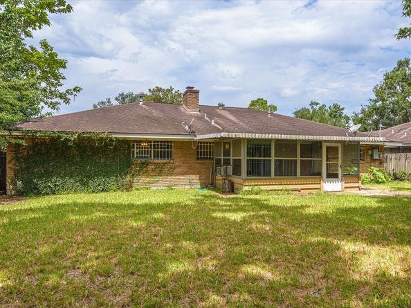 8727 Hinman Street, Houston TX 77061