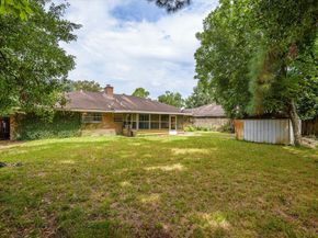 8727 Hinman Street, Houston TX 77061