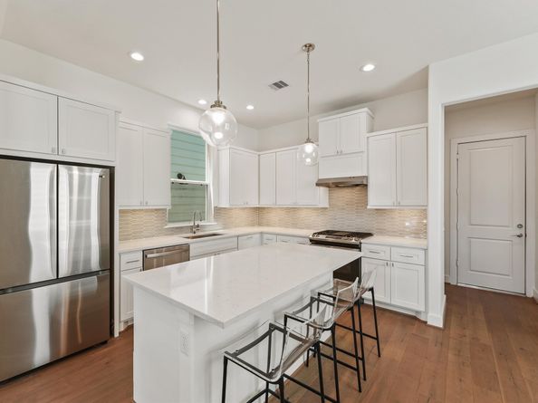 4613 Maxie Street, Houston TX 77007