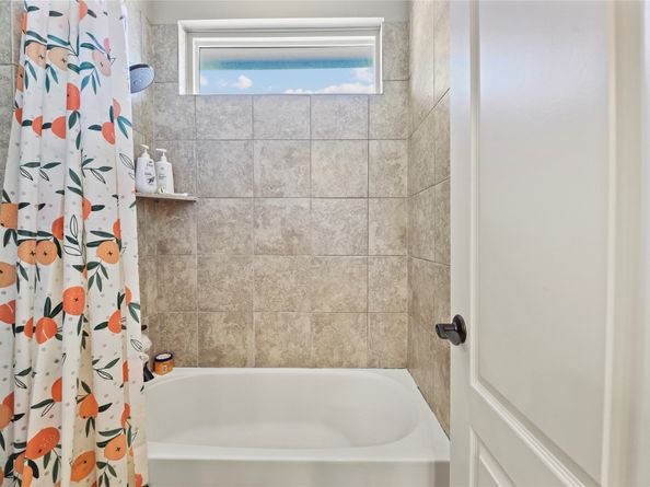 3310 Ralston Edge Lane, Houston TX 77059