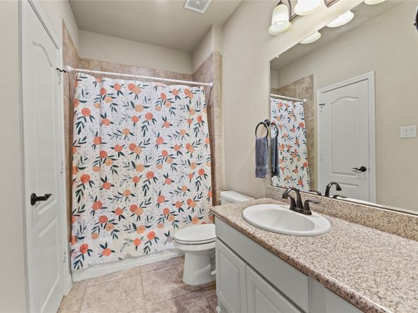 3310 Ralston Edge Lane, Houston TX 77059