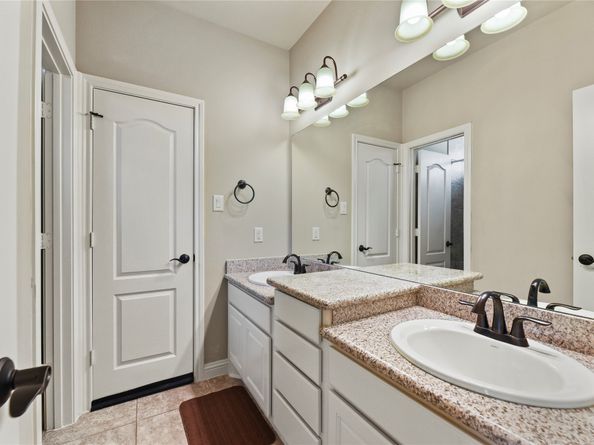 3310 Ralston Edge Lane, Houston TX 77059