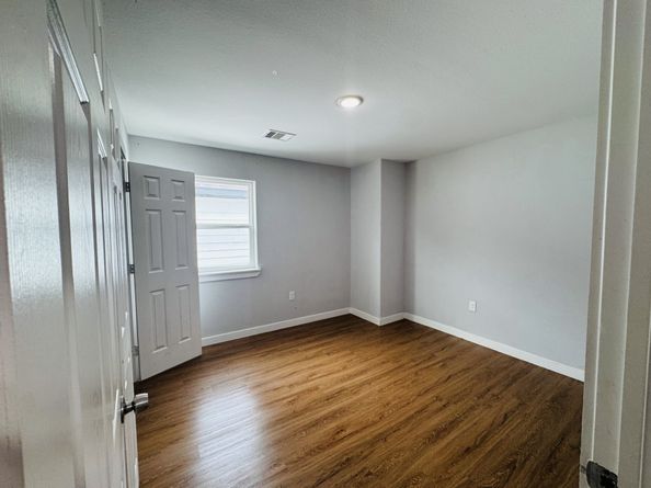 6606 Haight Street, Houston TX 77028