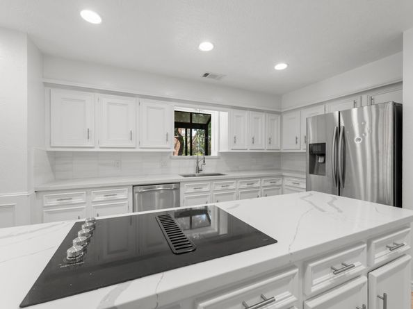14 Cascade Springs Place, The Woodlands TX 77381