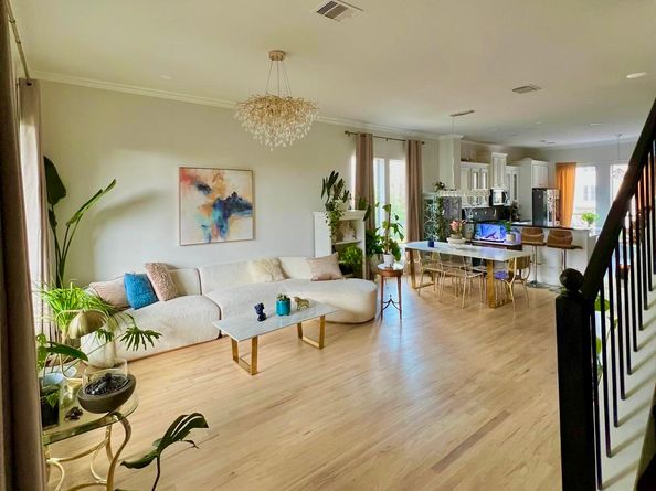 2317 Hutchins Street, Houston TX 77004