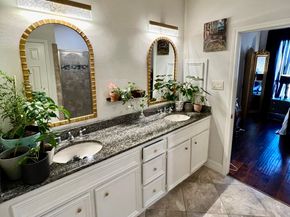2317 Hutchins Street, Houston TX 77004