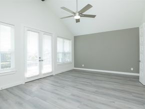 910B W 21st Street, Houston TX 77018