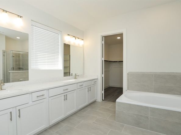 910B W 21st Street, Houston TX 77018