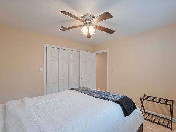 4410 Belle Hollow Dr Drive, Houston TX 77084