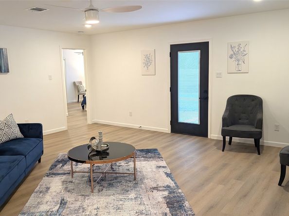 9206 St Lo Road, Houston TX 77033