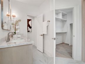 5439 Darling Street, Houston TX 77007