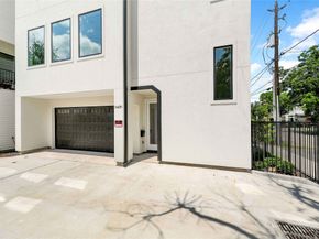 5439 Darling Street, Houston TX 77007