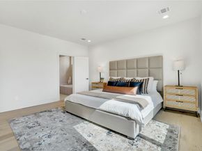 5439 Darling Street, Houston TX 77007
