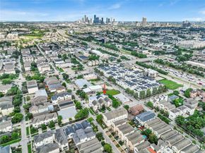 5439 Darling Street, Houston TX 77007