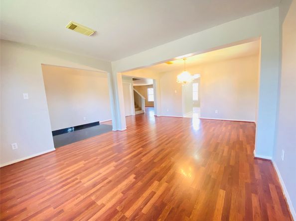 11019 Cayman Mist Drive, Houston TX 77075