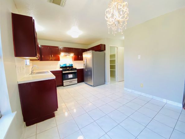 11019 Cayman Mist Drive, Houston TX 77075