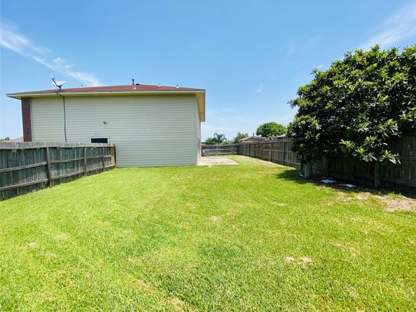 11019 Cayman Mist Drive, Houston TX 77075