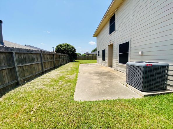 11019 Cayman Mist Drive, Houston TX 77075