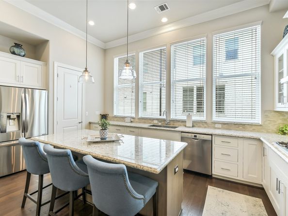 6020 Kansas Street, Houston TX 77007