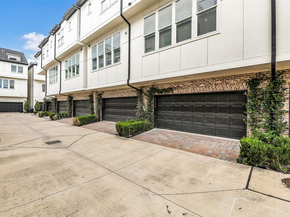 6020 Kansas Street, Houston TX 77007