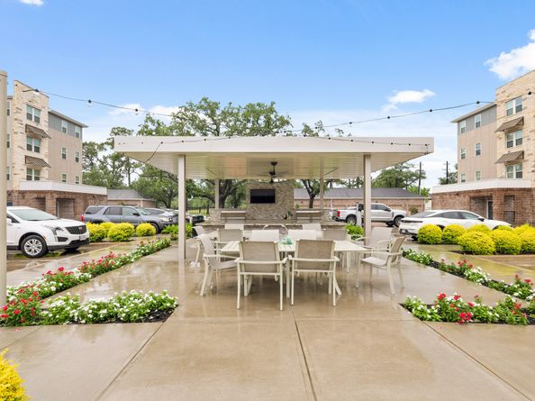 6804 Westview Drive 1307, Houston TX 77055