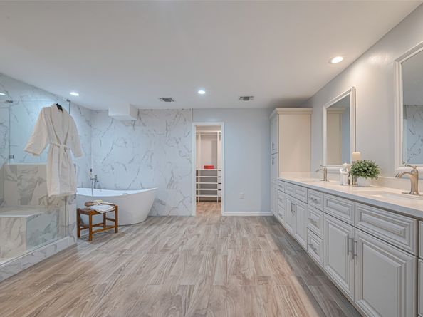 15600 Barkers Landing Road 20, Houston TX 77079