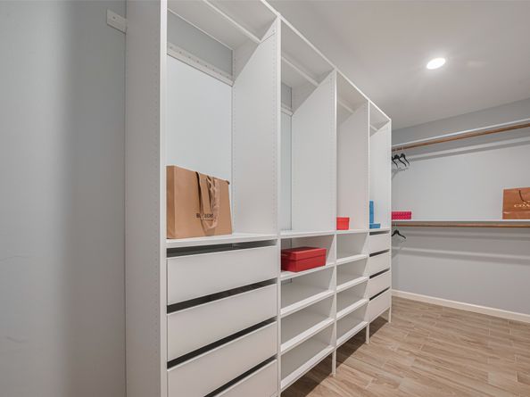 15600 Barkers Landing Road 20, Houston TX 77079