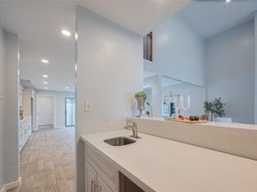 15600 Barkers Landing Road 20, Houston TX 77079