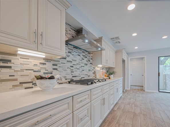 15600 Barkers Landing Road 20, Houston TX 77079