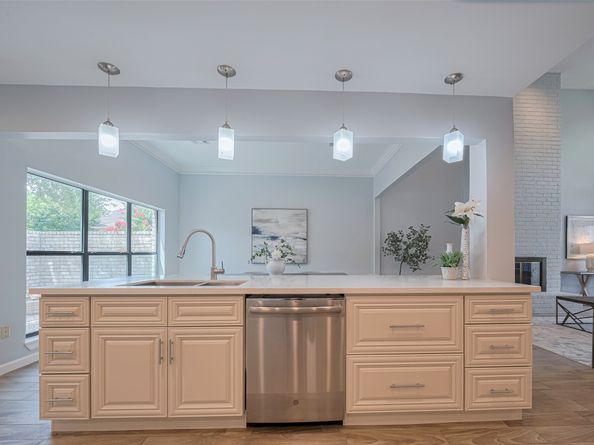 15600 Barkers Landing Road 20, Houston TX 77079