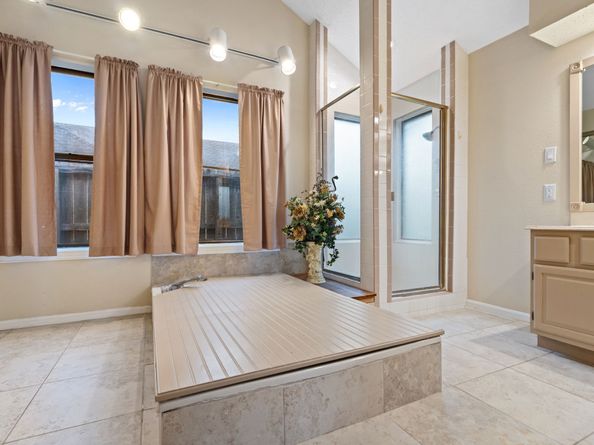 815 Millpond Drive, Sugar Land TX 77498