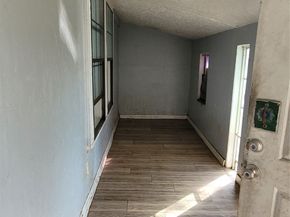 4512 Siegel Street, Houston TX 77009