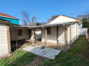 4512 Siegel Street, Houston TX 77009