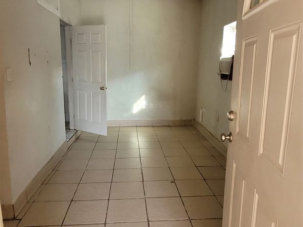 4512 Siegel Street, Houston TX 77009