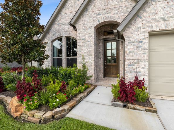 2614 Oakland Park Drive, Conroe TX 77385