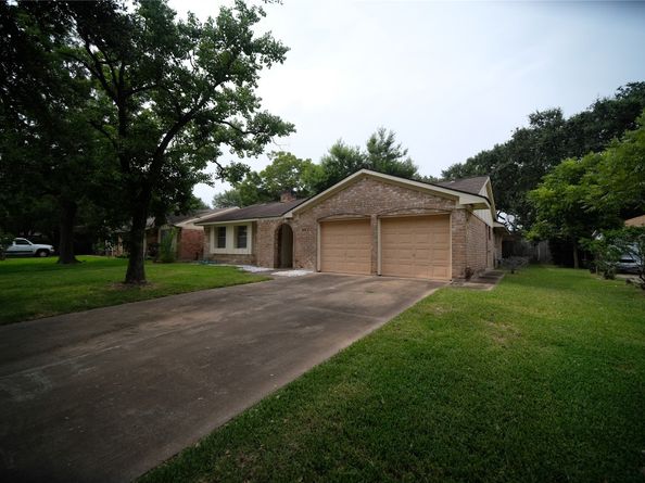 12510 Shannon Hills Drive, Houston TX 77099